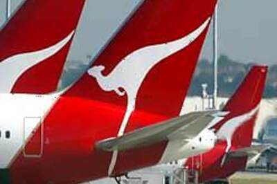 Qantas to move 300 jobs to India