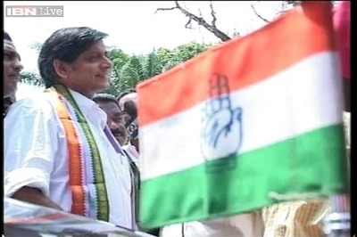 Despite Congress's warning, Tharoor takes up PM Modi's Swachh Bharat challenge, to clean Thiruvananthapuram beach on Saturday