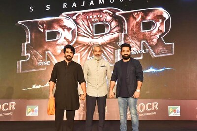 As RRR Inches Closer to Rs 1000 Cr Collection, Its Team Throws Big Bash in Mumbai