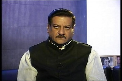 Maharashtra CM Prithviraj Chavan meets Sonia Gandhi in Delhi