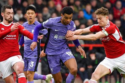 Liverpool Beat Forest 1-0, Spurs Fight Back to Close on Top Four