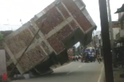 WATCH | Dramatic Video Shows Truck Driver's Close Shave as 2-Storey Building Collapses in Bihar