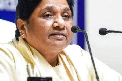 BSP Chief Mayawati Names 23 Muslims Out of 51 Candidates in 2nd List for Phase 2 of UP Polls, Launches New Slogan