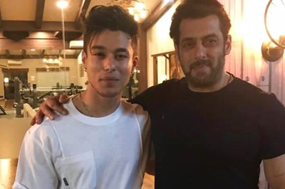 Salman Khan's Sweet Gesture for Bigg Boss 15 Finalist Pratik Sehajpal Sends Internet into Frenzy