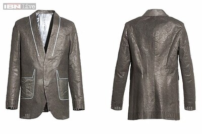 What if your clothes could cure your smartphone addiction?