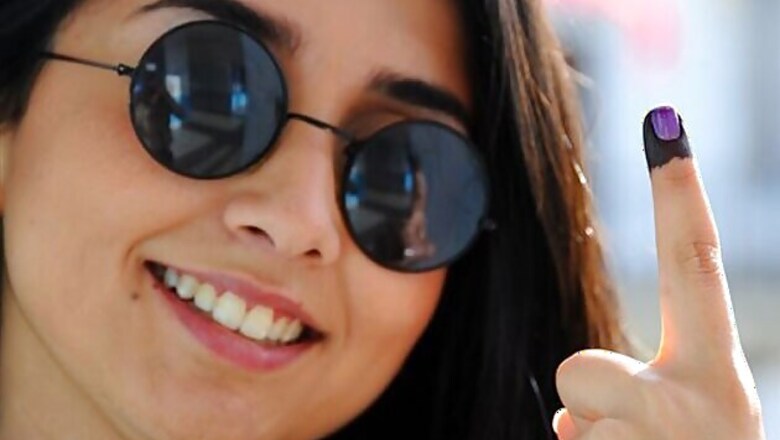 Tunisians hold first fair presidential election