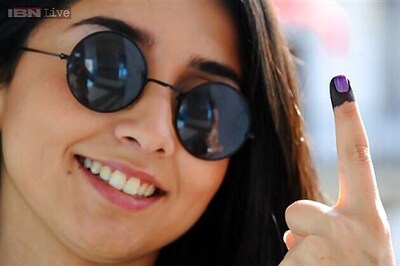 Tunisians hold first fair presidential election