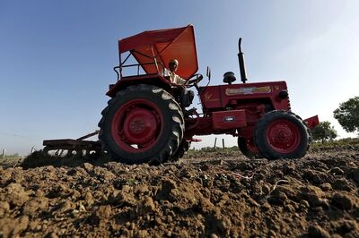 Govt Extends Deadline for New Emission Norms for Tractors to October 2021