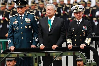 Mexico puts military in charge of customs operations