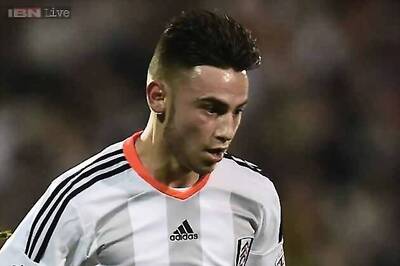 Manchester City sign teenager Patrick Roberts from Fulham