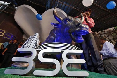 Sensex Sheds Over 200 Points in Early Trade, Tracking Losses in Index-heavyweights