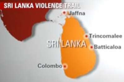 8 killed, 25 hurt in SL bomb blast