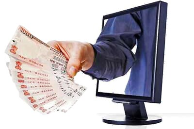 Hyderabad: Cops bust Bunty, Babli in I-T dept