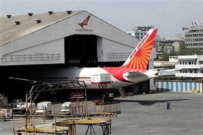 Sit with pilots, solve differences: SC to Air India