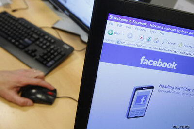 Facebook users 'like' the funny side of outage