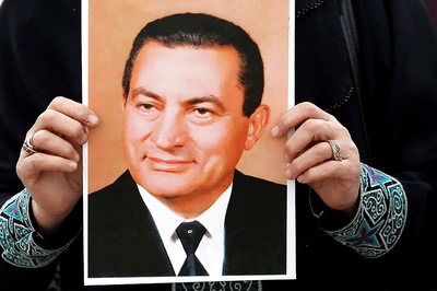 Former Egypt President Hosni Mubarak Acquitted in Final Ruling on 2011 Deaths