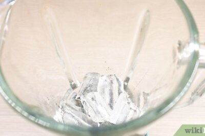 How to Make a Frozen Margarita