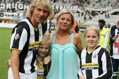 Juventus defeat Lazio in Nedved's last match