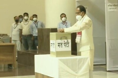 With Devt Agendas and Discussions, BJP, Congress Intensify Preparations for Madhya Pradesh Bypolls