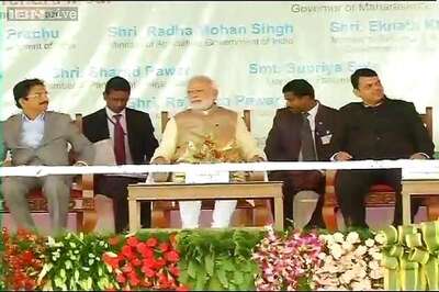 Maharashtra: Modi, Pawar share dais, trigger talks of political realignment