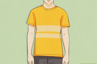 How to Wear a Denim Jacket (Men)