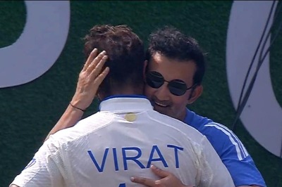 Gautam Gambhir's Grand Gesture for Virat Kohli After Maiden Test Series Win as India Coach Goes Viral | WATCH
