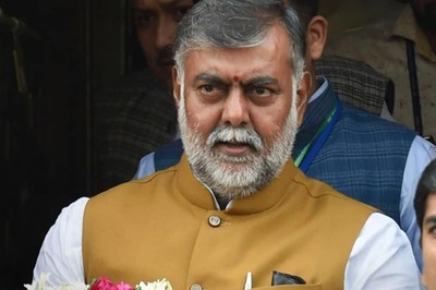 After Hotels and Monuments, Banquet Halls to be Opened Soon at Half Capacity: Tourism Minister