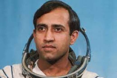 Rakesh Sharma Turns 75 : 'Saare Jahan Se Achcha', WATCH the Iconic Moment He Spoke to Indira Gandhi From Space