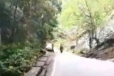 Kerala Youth on Road Trip Killed After Boulder Rolls Down Hill and Hits His Motorbike | Watch