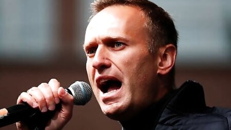 Russian Prosecutors Ask Germany For Details Of Poison Tests On Navalny - Paper
