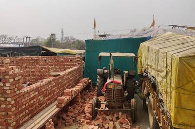 Salon, Gym, and Now Brick Homes: From Delhi Border, Singhu Turns into Punjab 'Pind' Amid Farmers' Protest