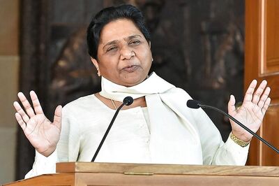 Black Chapter in History of Democracy, Says Mayawati After Congress-JD(S) Lose Trust Motion in Karnataka