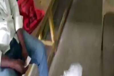 Dalit Employee at TN Govt Office 'Forced' to Fall at Feet of Caste Hindu Man; Video Goes Viral