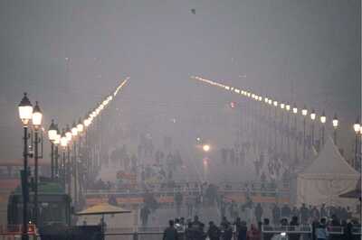 IMD Issues 'Cold Wave' Alert in Delhi, Dense to Very Dense Fog Likely for 2 Days