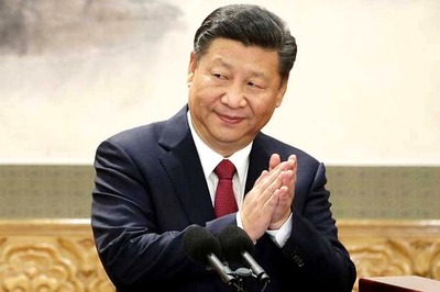 Xi Jinping Tells Tibetan Herdsmen to 'Set Down Roots' Near India Border