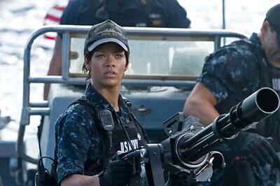 Tweet Review: Rihanna's debut in 'Battleship'