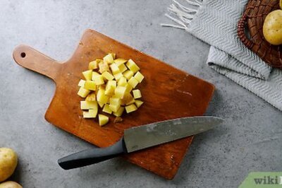 How to Make Roasted Potatoes in the Microwave