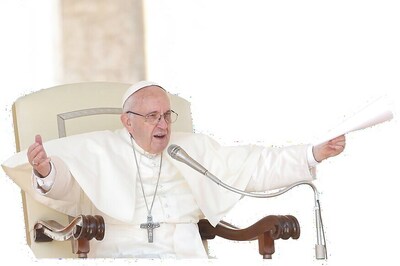 The Pope is Writing a Document on Fake News — And That's The Truth