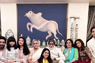 Cost of Painting Adorning Amitabh Bachchan's Wall in Family Pic is Rs 4 Crore?