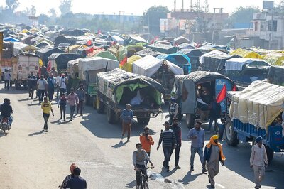 Transporters' Body Threatens to Halt Operations in North India from Dec 8 in Support of Protesting Farmers