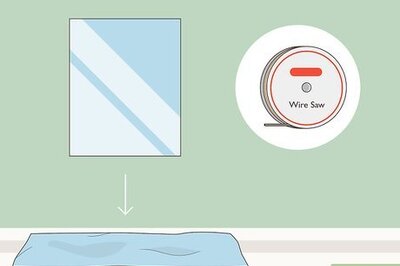 How to Remove a Wall Mirror