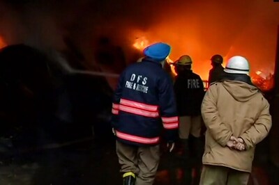 Blaze at Plywood Factory in Delhi's Mundka Days After Anaj Mandi Inferno; 21 Fire Tenders Rushed