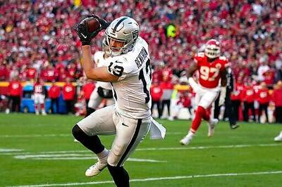 Optimistic Renfrow Shines Bright In Raiders' Gloomy Season