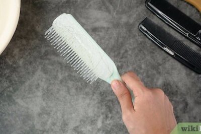 How to Remove Hair from a Brush