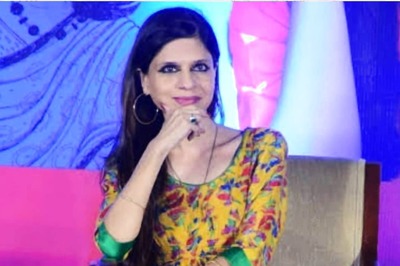 Saif Ali Khan's Younger Sister Saba Shuts Down Troll Asking if Family ‘Bothers’ About Her