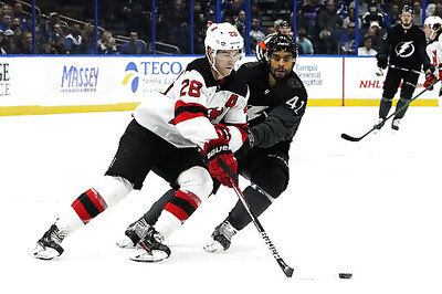 Devils Score 4 Times In Third Period To Beat Lightning 5-3