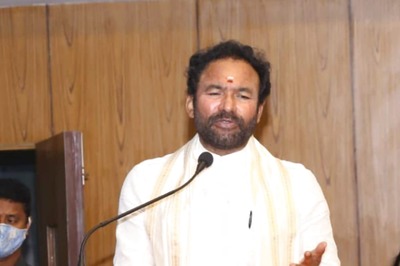 Union Minister Kishan Reddy Takes Exception to TRS' Dharnas Over Paddy Procurement