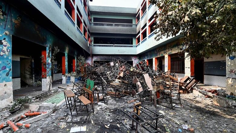 Delhi Govt to Provide Books, Uniforms to School Children Who Lost Them in Violence