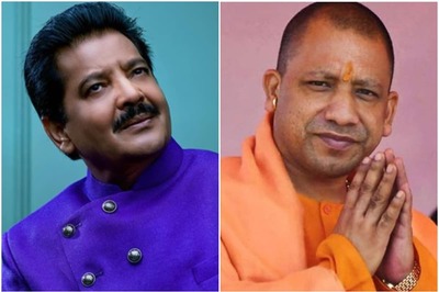 Udit Narayan Dedicates Popular 'Lagaan' Song to UP CM Yogi Adityanath, Watch Video