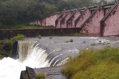 Tamil Nadu Opens Nine Shutters of Mullaperiyar Dam